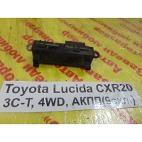 Часы Toyota Estima Lucida CXR20 1995 83910-95D01