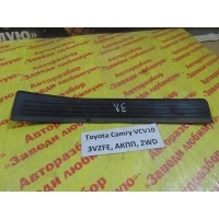 Накладка на порог задн. лев. Toyota Camry XCV10 VCV10 1994 67916-32010