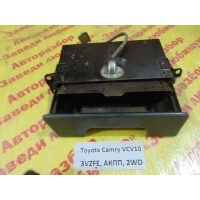 Пепельница Toyota Camry XCV10 VCV10 1994 74102-33010