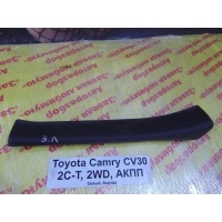 Накладка на порог задн. лев. Toyota Camry CV30 1994 67916-32010
