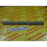 Накладка Ford Focus DNW 1999 1338042