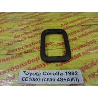 Накладка Toyota Corolla CE108 1992 58843-12060