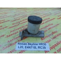 Главный тормозной цилиндр Nissan Skyline HR30 1983 4601001F21