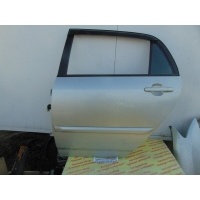 Дверь Toyota Corolla ZZE121 2004 67004-13330