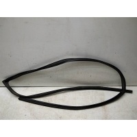 Уплотнитель стекла двери передней правой toyota Auris (E150) 2006-2012 6814102110