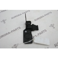 Крючок капота Land Rover Discovery L462 2016 LR137754