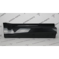 Молдинг, накладка задней двери снизу RH Land Rover Range Rover P400E L494 2013 LR077213