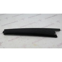 Накладка вертикальная задней двери (стойкаB) LH Land Rover Range Rover P400E L494 2013 LR118289
