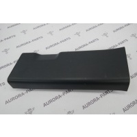 Накладка, обшивка стойки B нижняя часть LH Land Rover Range Rover Sport L494 2013 LR056813