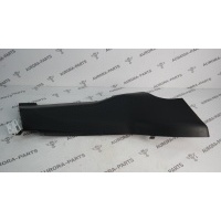 Обшивка стойки C нижняя внутренняя RH Land Rover Range Rover Sport L494 2013 LR056931