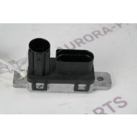 Реле свечей накала Land Rover Discovery Sport L550 2014 LR125948