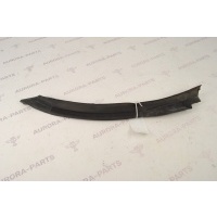 Уплотнитель арки задней двери (внизу на двери) RH Land Rover Discovery Sport L550 2014 LR058553