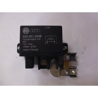 Реле Volkswagen Touareg 7L6 2007 2D0951253B