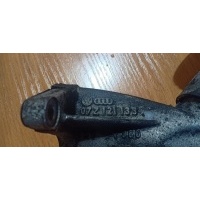 Фланец двигателя системы охлаждения Volkswagen Touareg 7LA 2003 07Z121613, 07Z121133