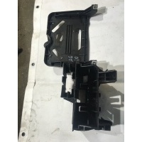 Кронштейн Audi А6 4F 2006 4F1907324A