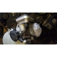 Заслонка дроссельная Volkswagen Touareg 2004 022133062AD