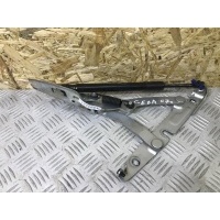 Петля крышки багажника Volkswagen Jetta 5 2007 1K5 827 302 A