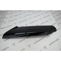 Накладка наружняя стойки D LH Land Rover Range Rover P400E L405 2012 LR102625