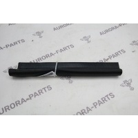 Уплотнитель капота RH Land Rover Range Rover P400E L405 2012 LR034447