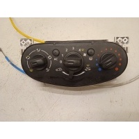 Блок управления отопителем Renault Logan 2013 275101924R