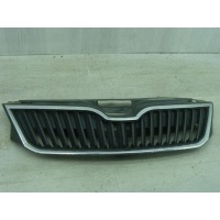 Решетка радиатора Skoda Rapid I Рест. (2017) 2017 5JA8536689B9