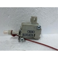 активатор замка крышки топливного бака Audi S8 D3 2008 4E0862150