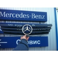 Решетка радиатора Mercedes C W203 2005 A2038800383