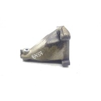 кронштейн двигателя левый Mercedes-Benz C W203/S203/CL203 2004 A2712230904