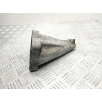 кронштейн двигателя правый Mercedes-Benz C W203/S203/CL203 2001 A6112230804