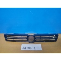 Решетка радиатора Volkswagen Jetta 6 2010-2020 5C6853651AZLL