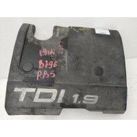 Декоративная крышка двигателя Volkswagen Passat B5 1997 028103935B