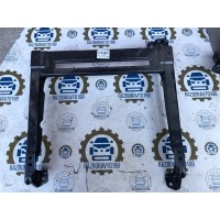 Кронштейн сидения Audi Q7 4L 2013 7l0881677G