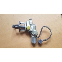 Доводчик двери Volkswagen Transporter 2008 7H0843766F