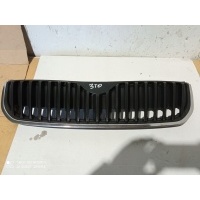 Решетка радиатора радиатора skoda superb ii 3t0853668a