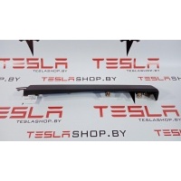 накладка декоративная передняя Tesla Model S 2015 1002301-05-B