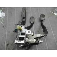 Узел педальный (блок педалей) Volkswagen Passat 1999 8d1721117e