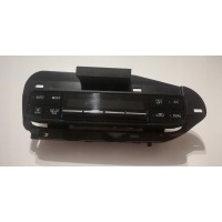Toyota auris 2 рестайлинг панель кондиционера 55468 - 02030