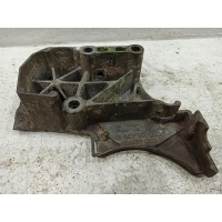 Кронштейн двигателя Volkswagen Touareg 1 7L 2002-2010 077121235D