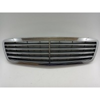 решетка радиатора Mercedes-benz C-class W203 2003 A20388002237246