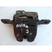 Opel astra j хэтчбек 5d замок люка багажника 13581023