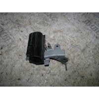 кронштейн VW Passat (B6) 2005-2010 2007 3C0971858B