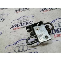 петля двери VW Passat (B7) 2011-2015 3c8831412c