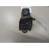 Дефлектор воздушный центральный Nissan Primera P11 1995-2002 1999 687612F900