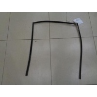 Уплотнитель стекла двери задней правой Toyota Aristo 1997-2004 1997 6814230150