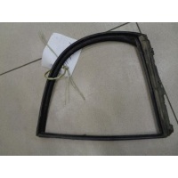 Уплотнитель стекла двери задней левой форточки Toyota Aristo 1997-2004 1997 6818930100