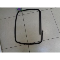 Уплотнитель стекла двери задней правой Land Rover Freelander 1997-2006 2004 CGE000660