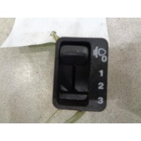 Кнопка корректора фар Land Rover Freelander 1997-2006 2004 YUT500010PUY