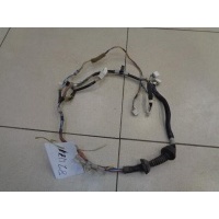 Проводка двери передней левой Toyota Corolla Verso AR10 2004-2009 2005 821520F020