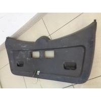 Обшивка двери багажника нижняя Toyota Corolla Verso AR10 2004-2009 2005 647810F010B0