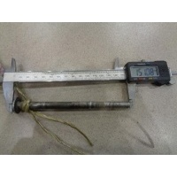 Болт Mitsubishi Mirage 5 1995-2003 1996 MR241349